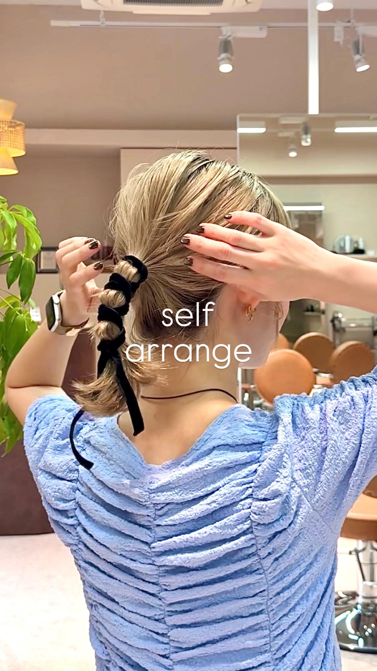 Instagram post by @marina_kaizu for dee doo dah. Caption reads: セルフアレンジ🎀✨
ボブでも簡単にできる！

▽ベロアリボンアクセサリー
@deedoodah_o....