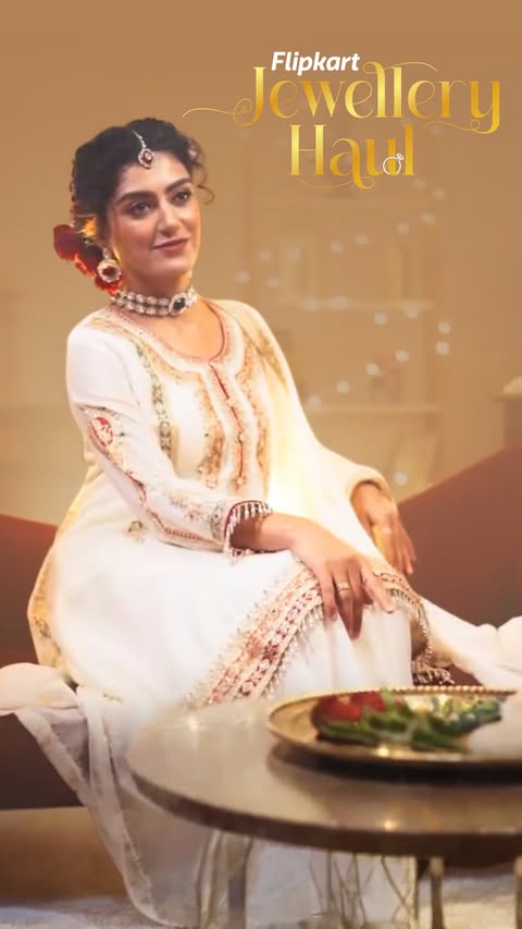 Instagram post by @shalvichauhan13 for Flipkart. Caption reads: [...] picks from our jewellery haul on Flipkart....