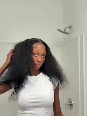 TikTok post by @antonisej for DOLAHAIRCARE. Caption reads: [...] loved this lace glue kit from @DOLAHAIRCARE....