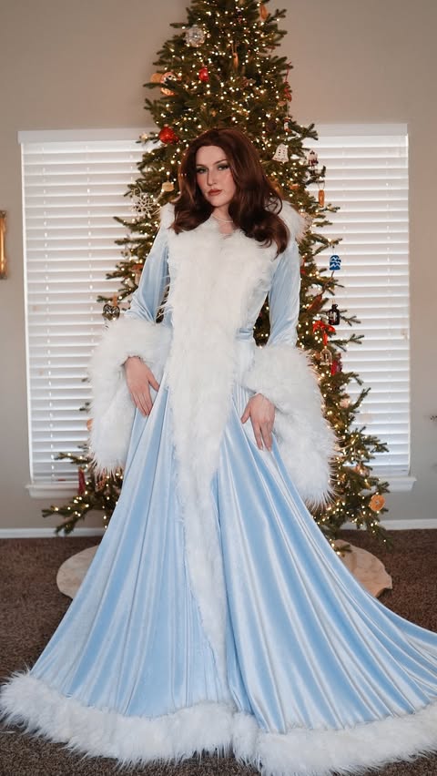 Instagram post by @laurendoescosplay for Universal Studios Hollywood. Caption reads: Making Martha May Whovier’s blue robe from The....