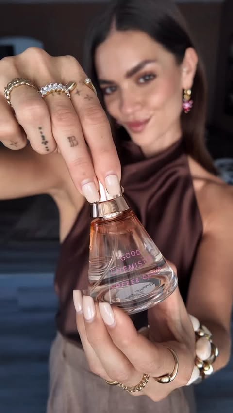 Instagram post by @tessajohnstonn for Good Chemistry. Caption reads: [...] your vibe to your style with....