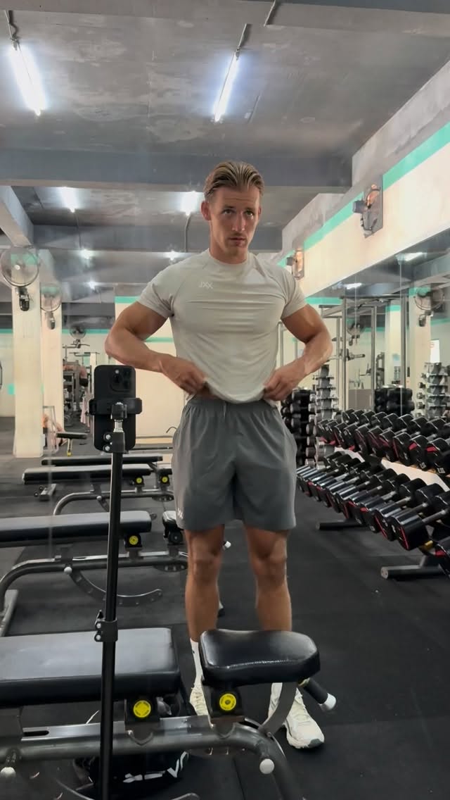 Instagram post by @jsdaan for XXL Nutrition. Caption reads: Gili fit made me sweat🥵 @gilifit @xxlnutrition....