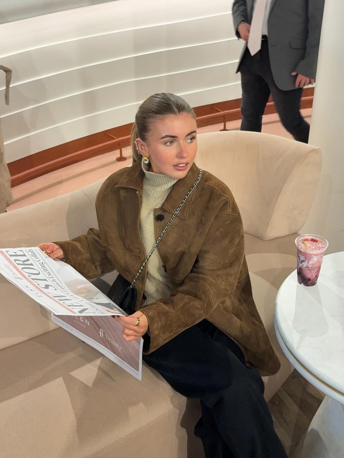 Instagram post by @molly.mcfarlane for EL&N London. Caption reads: @elan_cafe is now in @harrodsbeauty in Silverburn!....