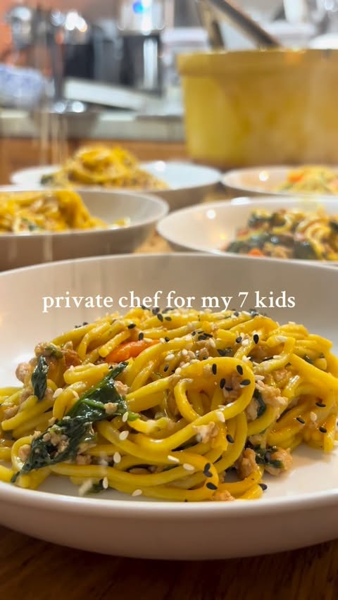 Instagram post by @7kidskitchen for Blue Apron. Caption reads: Another great meal from @blueapron 👏🏼 Click the....