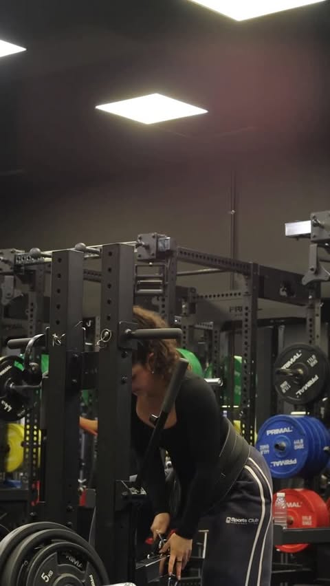 Instagram post by @mezdhaa for Teveo. Caption reads: what Eminem said 

Top from @teveo 
Discount code....