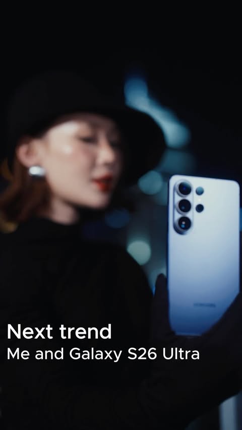 Instagram post by @sunht for Samsung Mobile. Caption reads: Fashion Hunter mode: ON. Spot the look. Zoom 100x.....