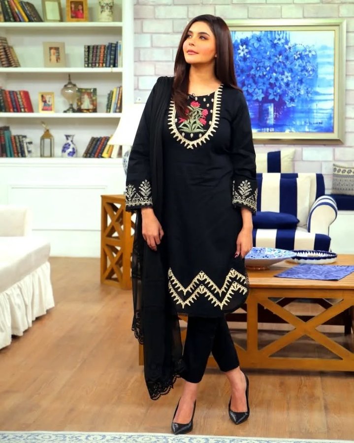 Instagram post by @itsnidayasir.official for Silayi Pret. Caption reads: [...] this beautiful embroidered Kurta by....