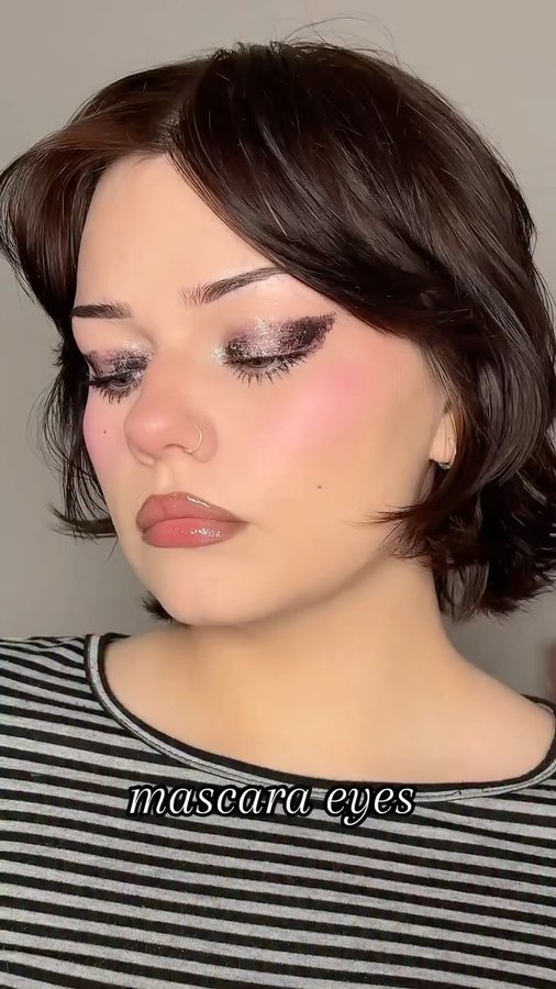 Instagram post by @elpltt for Maybelline. Caption reads: Mascara eyes! Slighty more in depth from my recent....