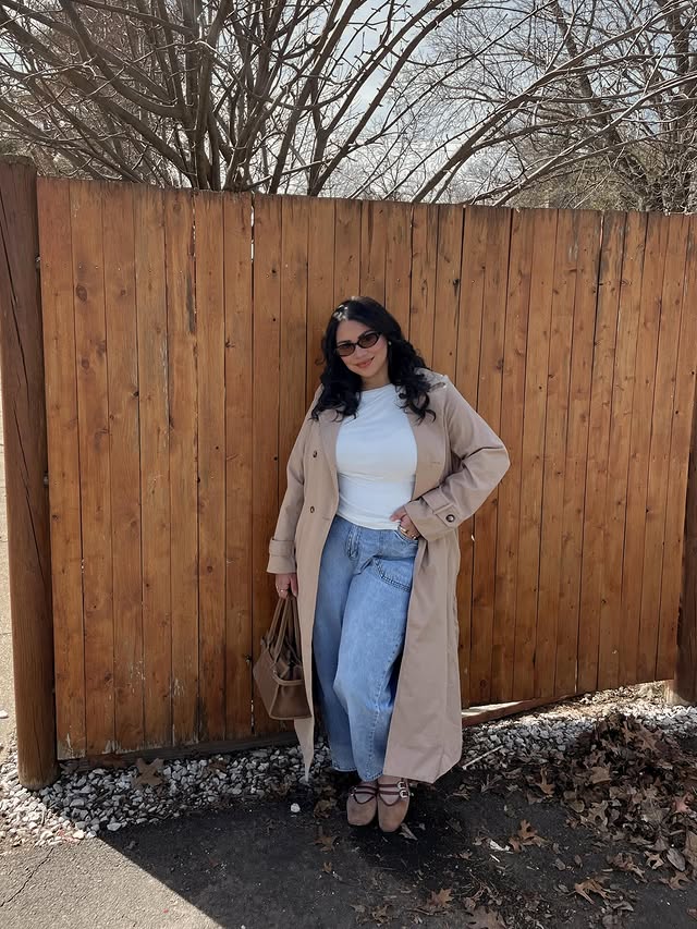 Instagram post by @yeseniaapagan for JustFab. Caption reads: [...] to start blooming 🌸🌿🌷 Shoes :....