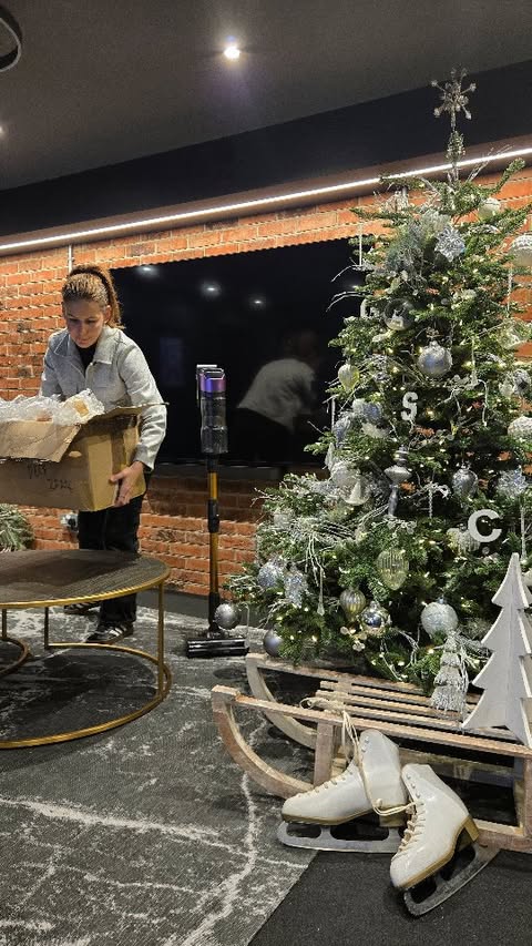 Instagram post by @theonebespoke for Ultenic. Caption reads: I always create such a mess putting up the....