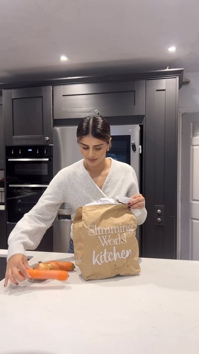 Instagram post by @___irsa___ for Slimming World. Caption reads: Ad | Listen, we are parents so we have to squeeze....