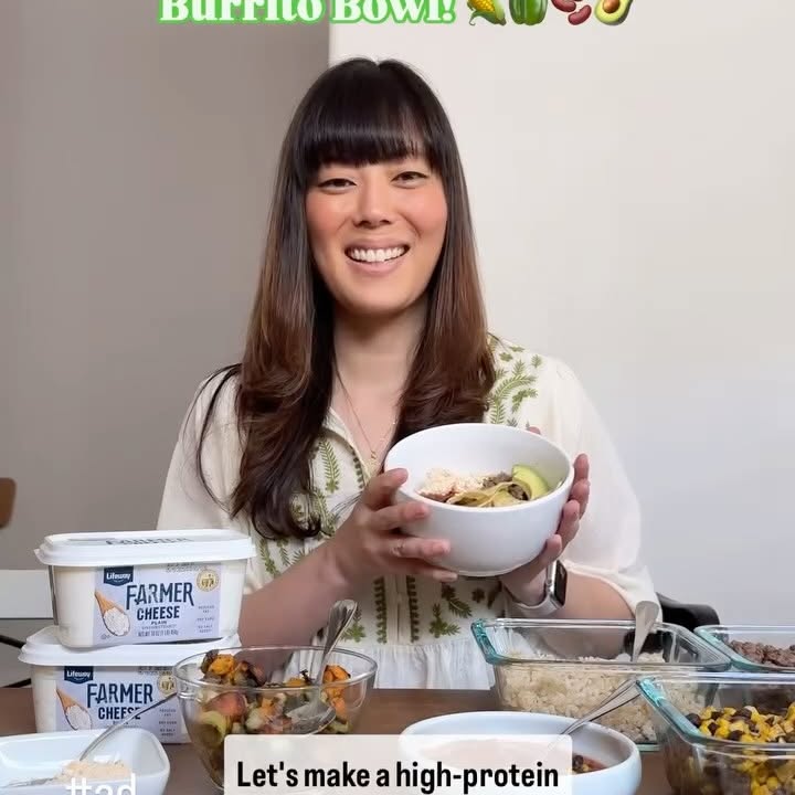 Instagram post by @lessthandomesticgoddess for Lifeway Foods. Caption reads: #AD Let’s make a high protein lunch that helps....