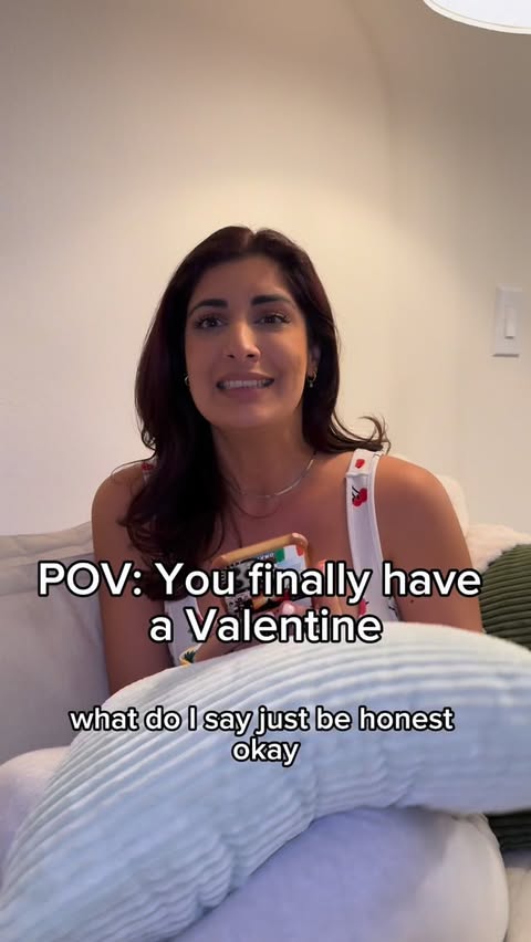 Instagram post by @jessicamarchi for QuillBot. Caption reads: [...] commitment 😅 #ValentinesDay #Comedy....