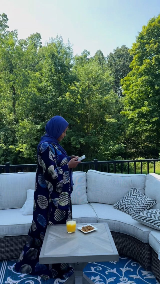 Instagram post by @lolos___kitchen for LemFi. Caption reads: Sending money back home has never been easier,....