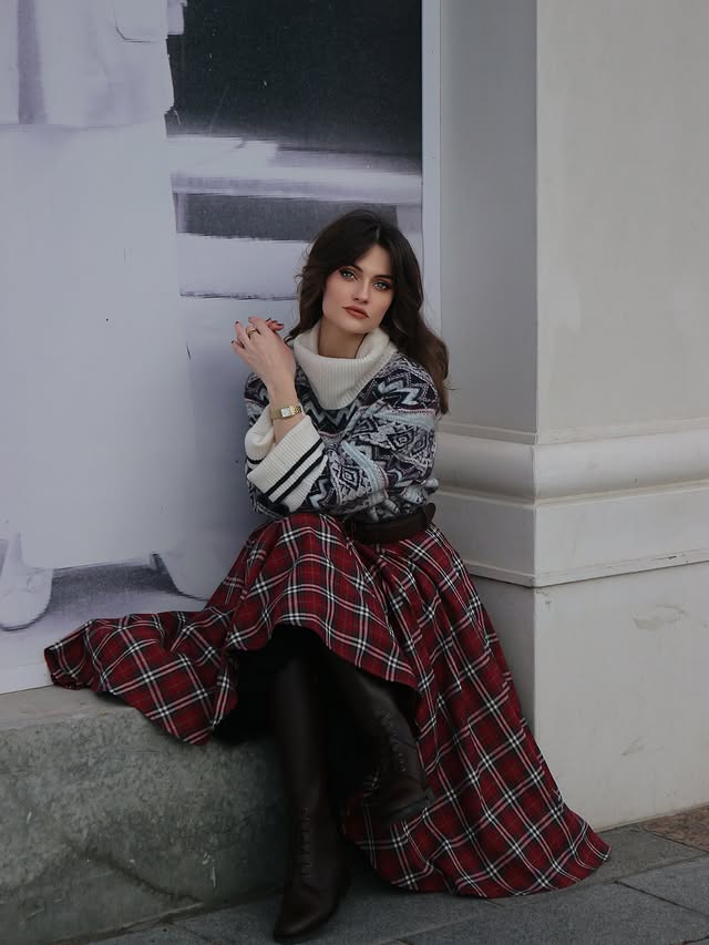 Instagram post by @minakshi.mahta for Holland Cooper. Caption reads: [...] and coziness 🤍❄️ sweater from....