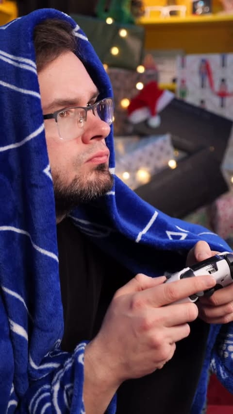 Instagram post by @ziemniak.tv for PlayStation. Caption reads: Trwa promka do 18 grudnia u @playstationpl....