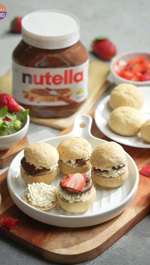 Instagram post by @vismaifoodies for Nutella. Caption reads: Hello Foodies,
Today I made soft, warm buns filled....