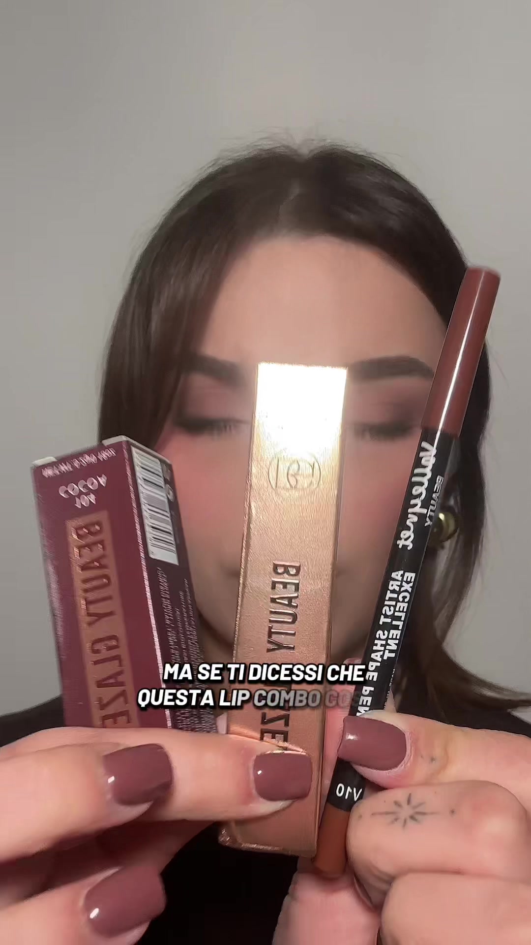 TikTok post by @nicoltenacemua for Beauty Glazed. Caption reads: SOLO 5€?! Assurdoo😍 @beautyglazed #lipcombo #lips....