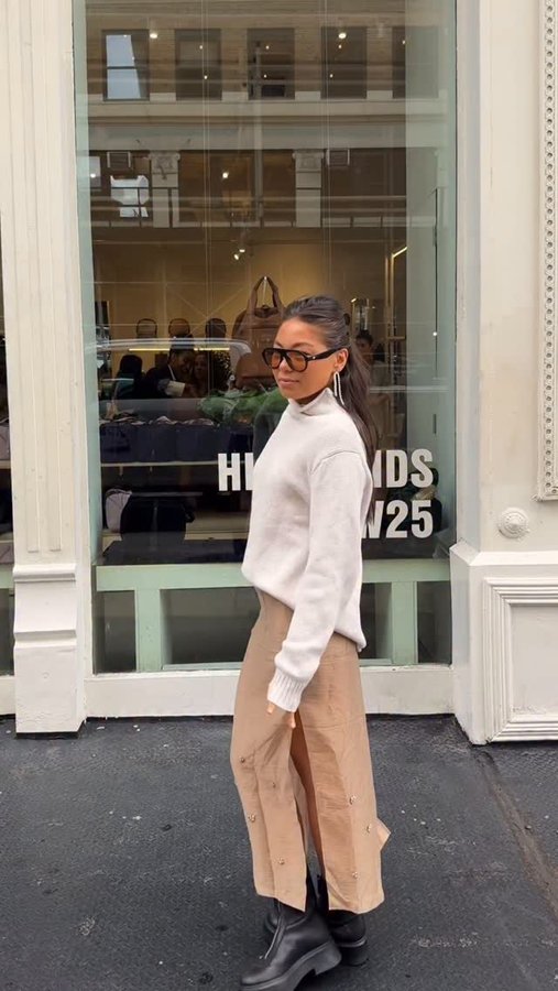 Instagram post by @sophiappauline for Dagne Dover. Caption reads: this morning w @dagnedover.