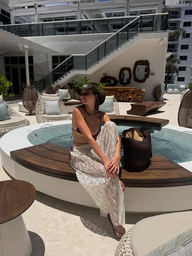 Instagram post by @valerialipovetsky for ResortPass. Caption reads: [...] at Hotel Andaz Miami Beach thanks to....