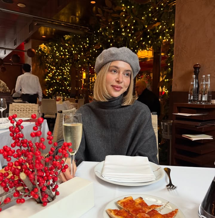 Instagram post by @gamze_ercel for Hermès. Caption reads: Mini bi dump 🧸
#reklam.