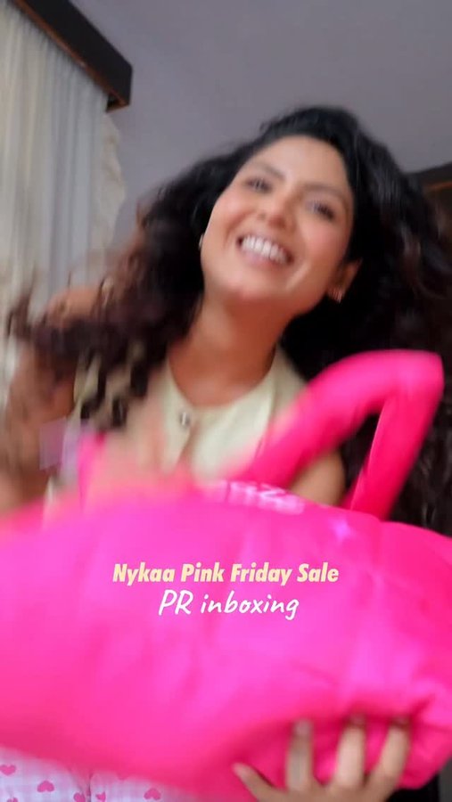 Instagram post by @_niharikajain for Nykaa. Caption reads: Comment for links 🔗 

#niharikajain....
