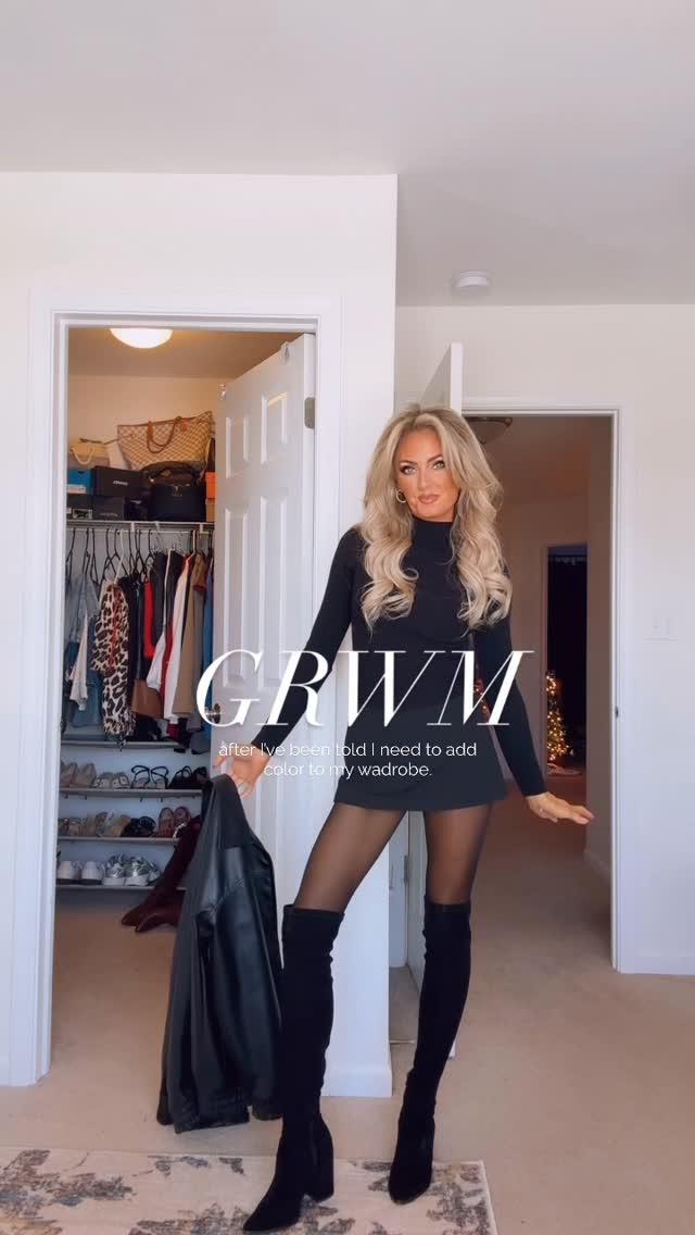 Instagram post by @lynncalhounmccolly for Automet. Caption reads: I always have trouble listening 🤭 #workingmom....