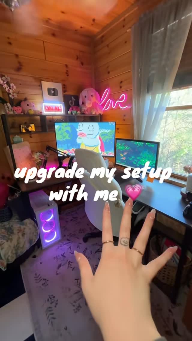 Instagram post by @makenziemarshall for ELLE DECOR. Caption reads: [...] 💗🌟 #crisscross #crisscrosschair #ad....