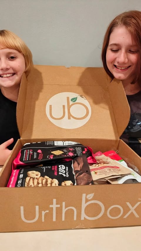 Instagram post by @lacey.officially for UrthBox. Caption reads: #Ad
Unboxing the newest @urthbox and it’s PACKED....