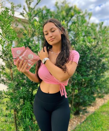 Instagram post by @kaelaniskye for Flat Tummy Co. Caption reads: #ad just finished another @flattummyco tea....