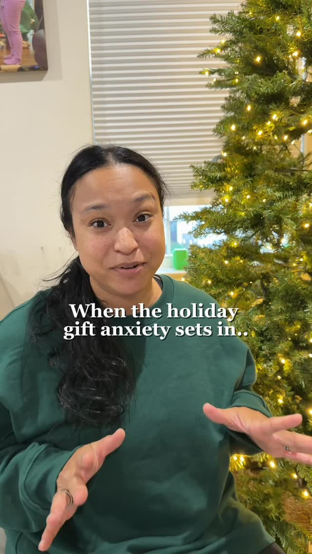 Instagram post by @thekirbycrew_ for Skylight Frame. Caption reads: If you’re stuck on holiday gifting this....