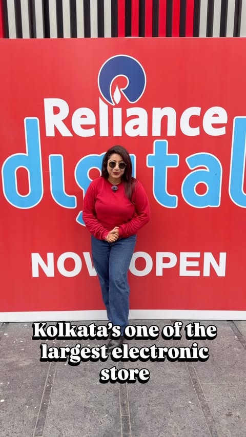 Instagram post by @style_chic_siya for Reliance Digital. Caption reads: [...] your washing machine? 🫧🧺 Head to Reliance....