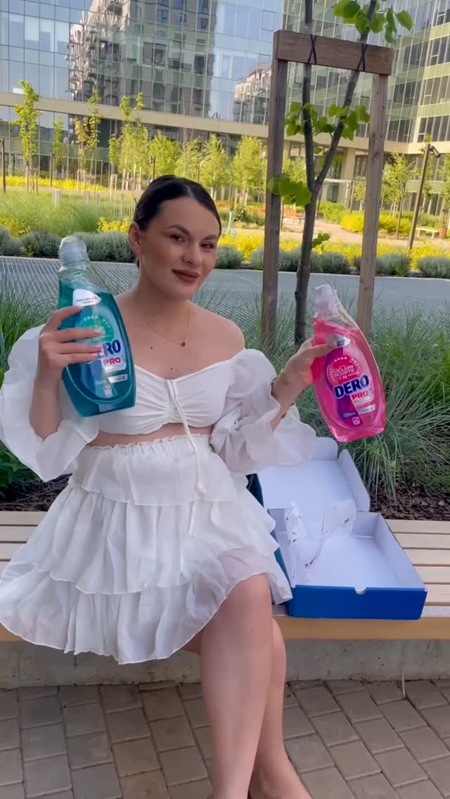 Instagram post by @ionela_aiftincai30 for BUZZStore. Caption reads: @buzzstore_ro @dero.romania [...].