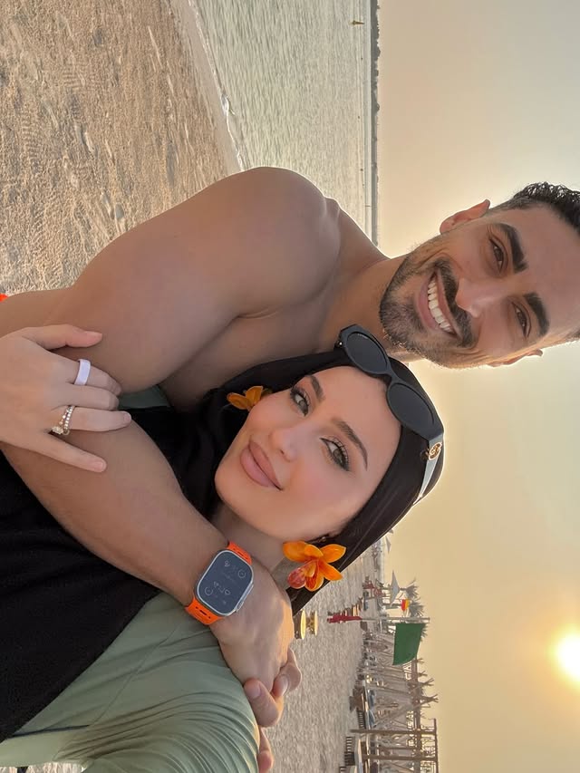 Instagram post by @officiallymishhh for LYRA Modest. Caption reads: [...] the beach to recover ☀️🏖️ 
Swimwear:....