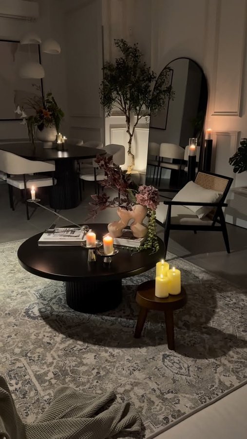 Instagram post by @interior.ela for Westwing. Caption reads: An autumn night we love 🍂✨

@westwingcom -10%....