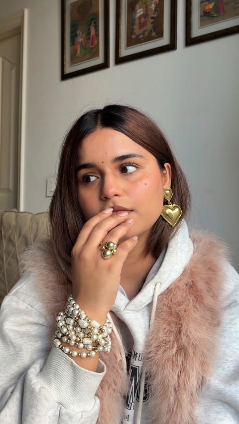 Instagram post by @blokewithabindi for Bumble. Caption reads: [...] choose who we want to be watched by!
Also....