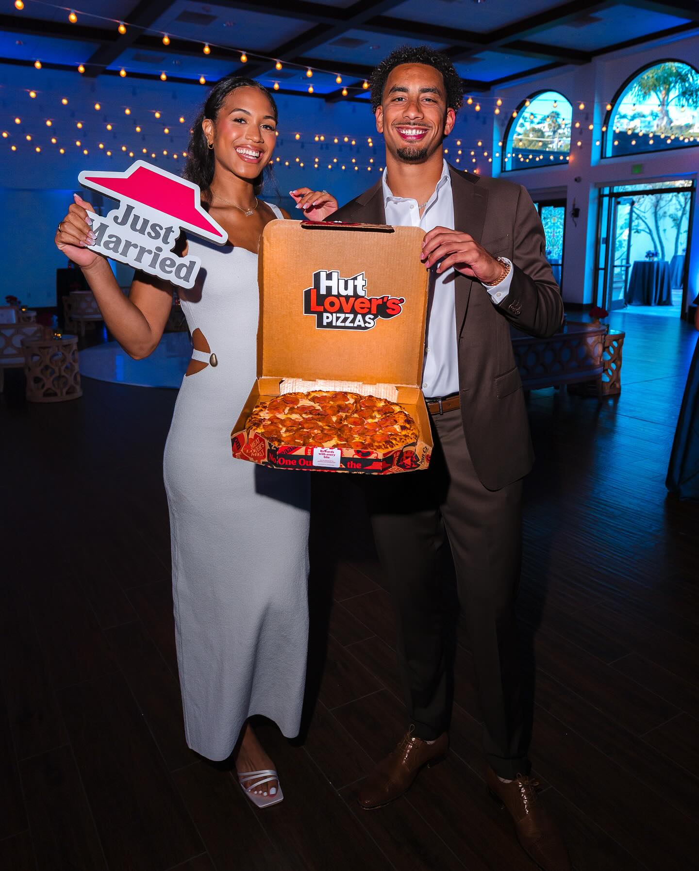 Instagram post by @jordan3love for Pizza Hut. Caption reads: The Loves celebrating OUR love with the new....