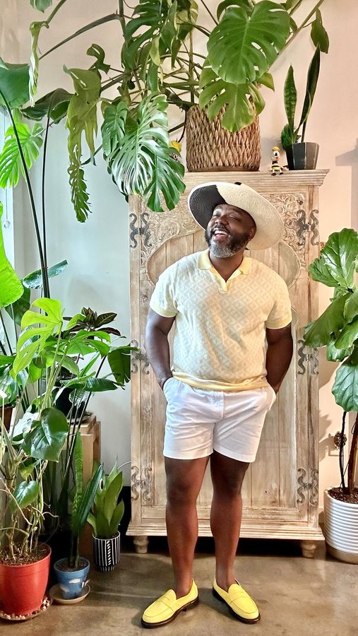 Instagram post by @kelvindavis for FreeStyle Libre. Caption reads: #Sponsored #GRWM: Y’all know style and....