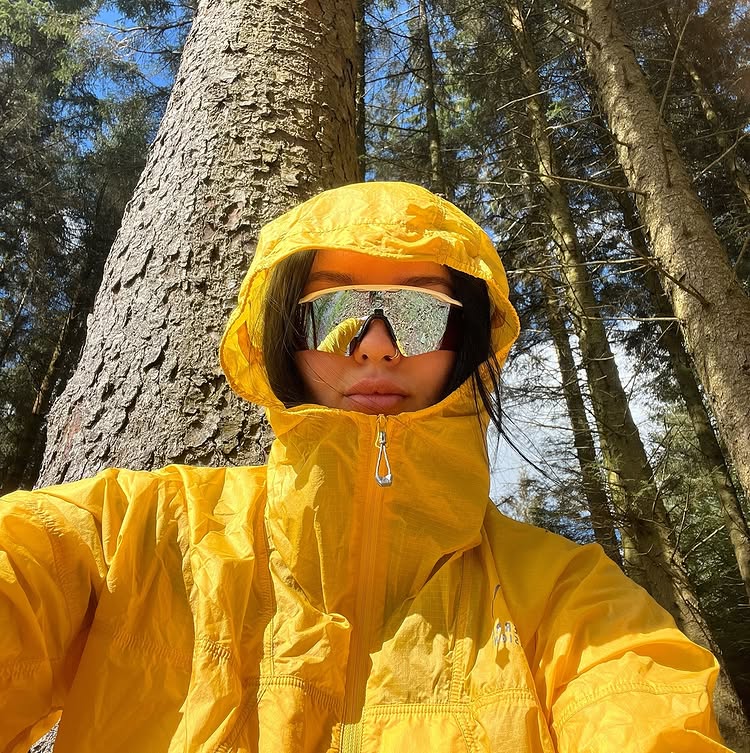 Instagram post by an influencer for Sierra Designs Korea. Caption reads: New favourite summer jacket...☀️✨💛 #sierradesigns....
