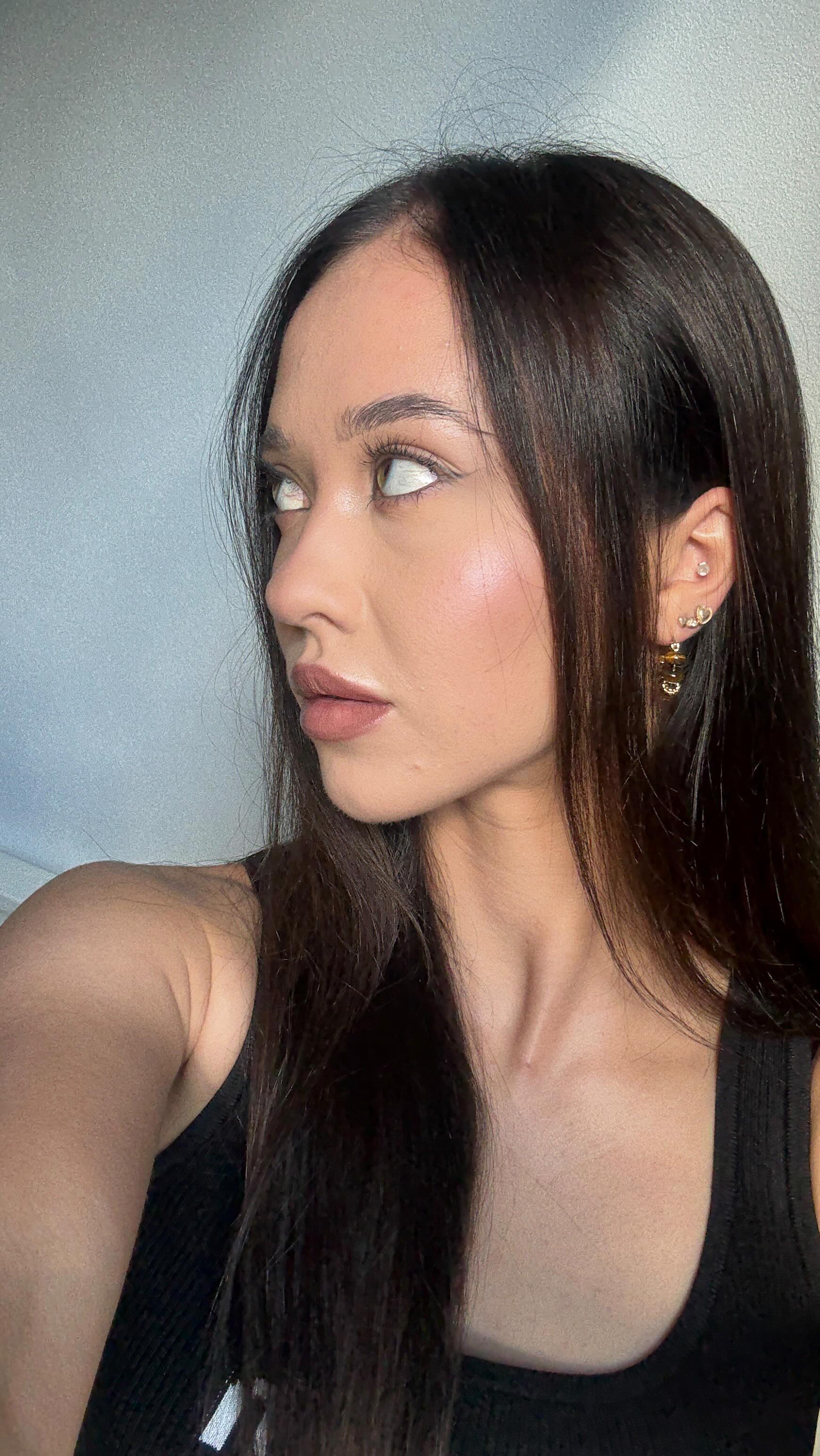 Instagram post by @sarka.moritz for Carpatree. Caption reads: Secik na trening od @carpatree [reklama]
#trening....