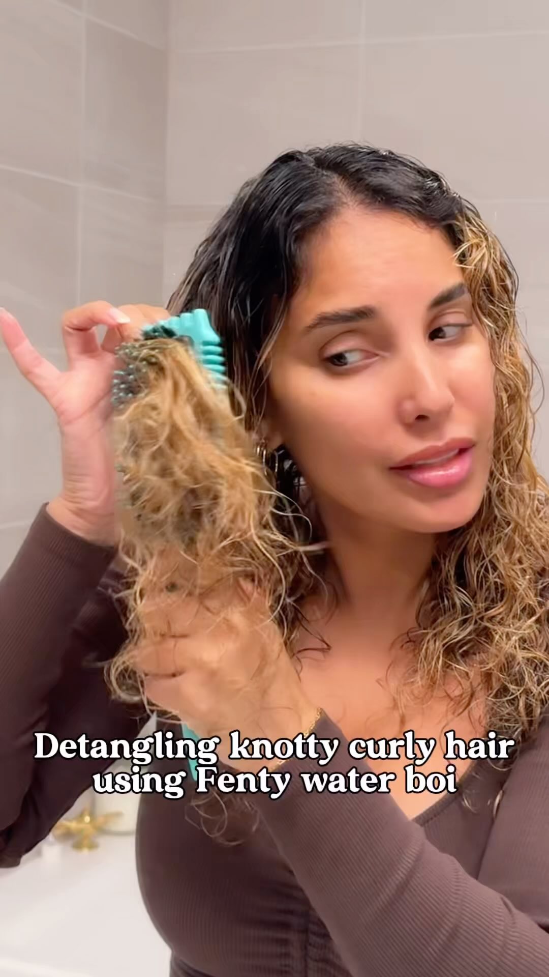 Instagram post by @sojazzaye for Fenty Hair. Caption reads: The Water Boi helped with detangling & styling....