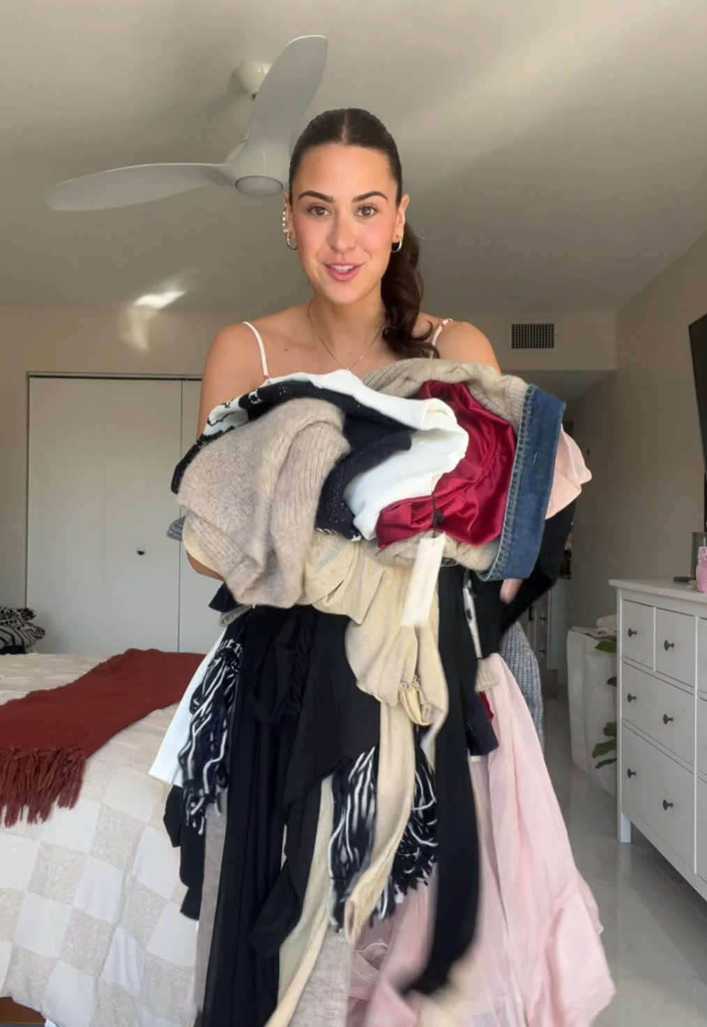 TikTok post by @tatawalata3lol for THE COMMENSE. Caption reads: @Commense Clothing did not come to play 🤩 comment....