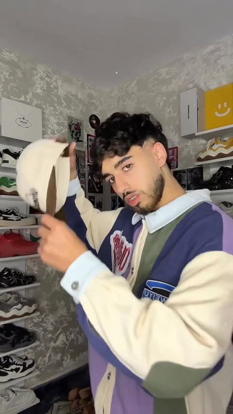 Instagram post by @whos.usaama for Voghion. Caption reads: Dorororo 🖤🎶
Outfit by....