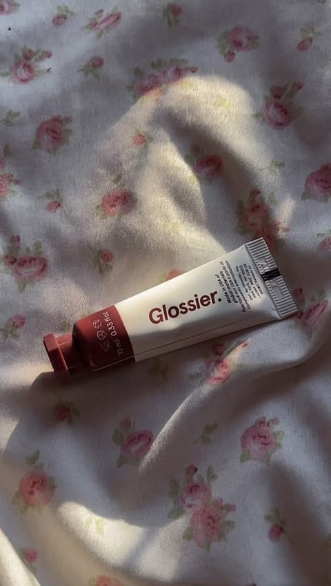 Instagram post by @abakasante for Glossier. Caption reads: [...] and it still looked fire !! obsessed....