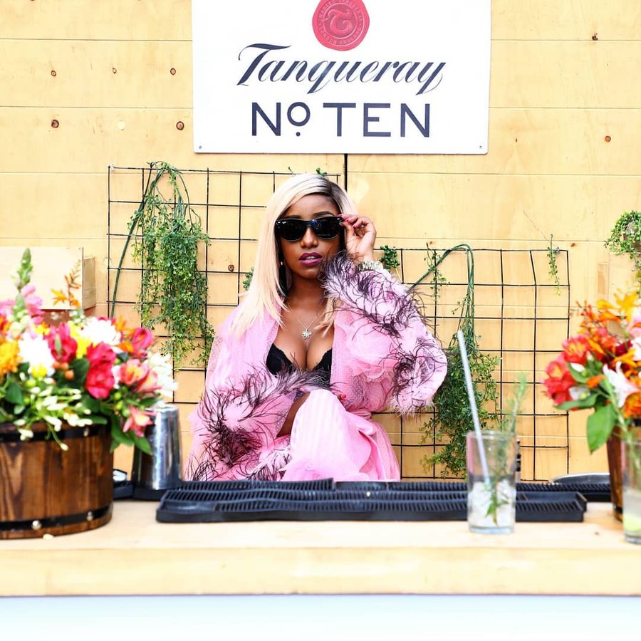 Instagram post by @anitanderu for Diageo. Caption reads: How I'll be posted at the @tanqueraygin bar at....