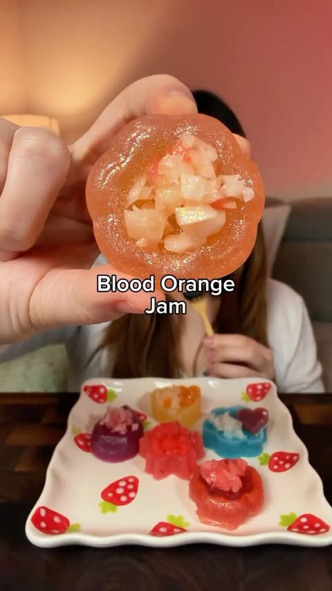 Instagram post by @jen.kolp for Silky Gem. Caption reads: 🔥🩸You HAVE to try this flavor!🍊🔥 #pr....