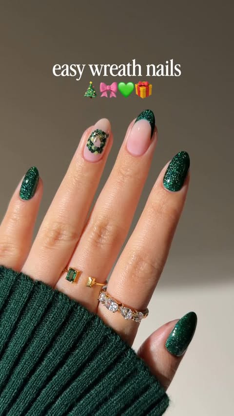 Instagram post by @bycheznails for Holo Taco. Caption reads: effortless christmas wreath nails that anyone can....
