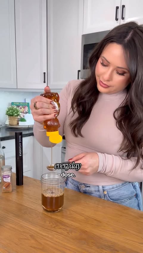 Instagram post by @momlikeaboss_ for Everyday Dose. Caption reads: [...] it can mess with my stomach 🙃 Enter....