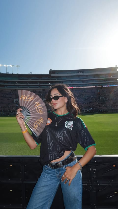 Instagram post by @luanndiez for Keurig. Caption reads: [...] fuel the passion of the fans ☕️🇲🇽 @keurig....
