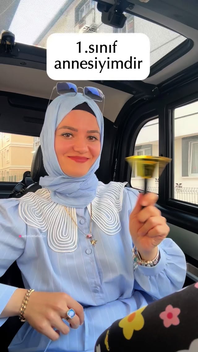 Instagram post by @sanatimtabakta for A101. Caption reads: Kırtasiye alışverişi yapıldı mı?☺️
Ben kırtasiye....
